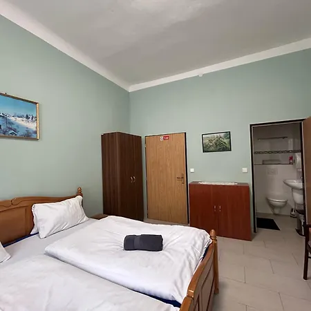 Hotel Monika *