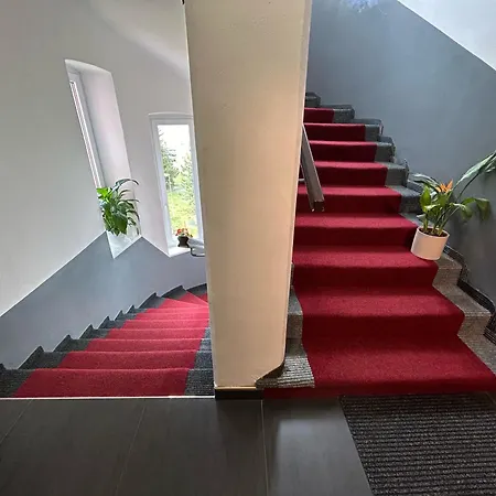 Monika Hotel *