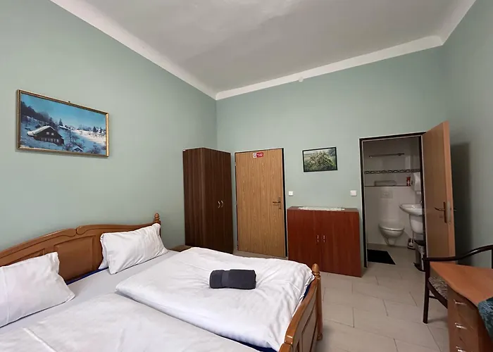 Hotell Monika *